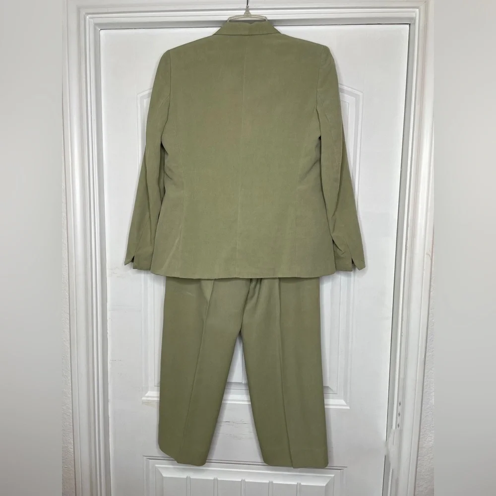 4 Piece Silk Suits Jacket, Dress, Beaded Shell, Pants Sage Green Sz 4,8,6,and 10 - Picture 5 of 14